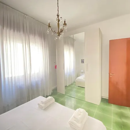 Lungomare Apartament Lido *