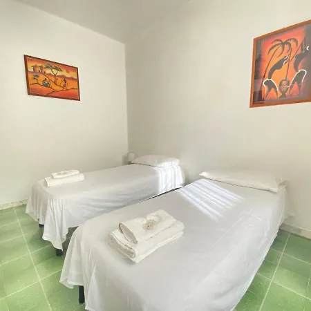 Lungomare Apartament Lido Apartment *